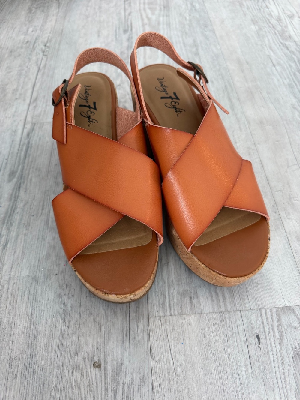 Vintage 7 Eight Women's Tan Cross-Strap Cork Wedge Sandals